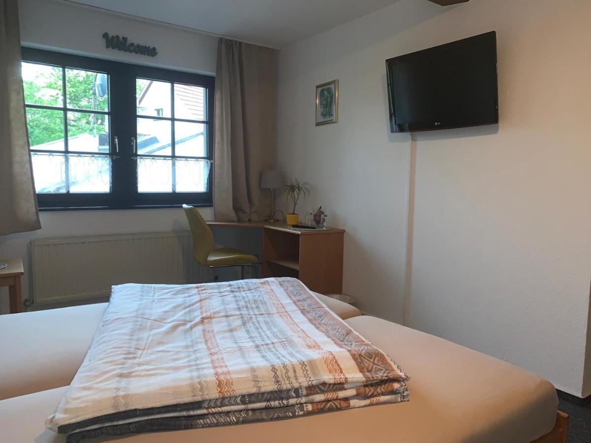 Am Neumarkt Gasthof 2*