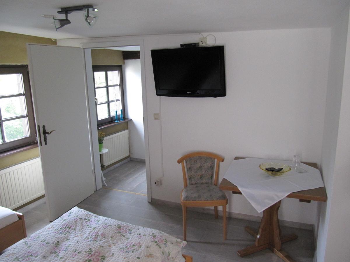 Am Neumarkt Gasthof 2*